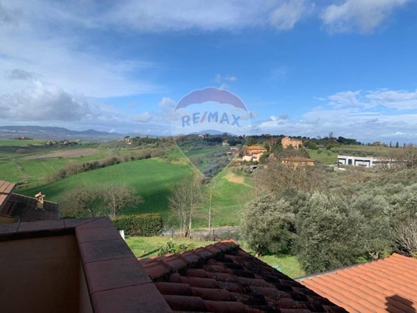 casa indipendente in vendita a Castiglione del Lago in zona Gioiella