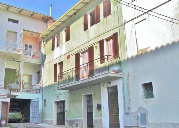 casa indipendente in vendita a Castiglione del Lago