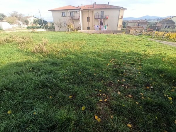 casa indipendente in vendita a Castiglione del Lago