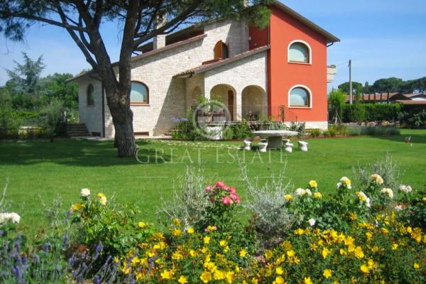 casa indipendente in vendita a Castiglione del Lago