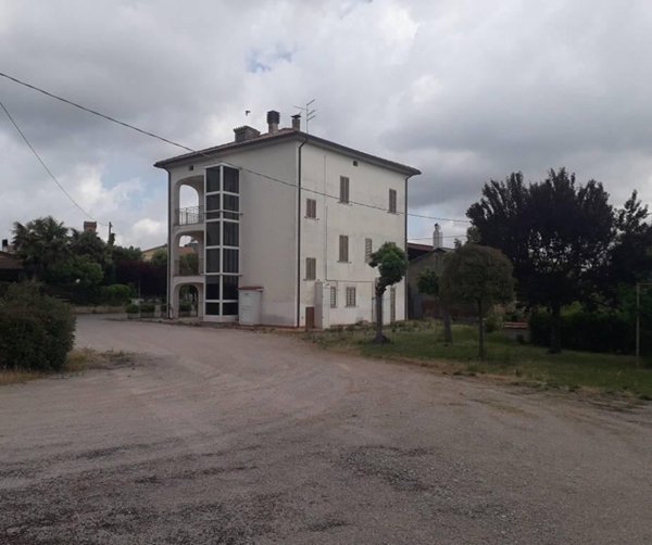 casa indipendente in vendita a Castiglione del Lago