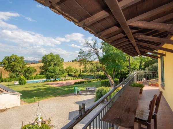 casa indipendente in vendita a Castiglione del Lago