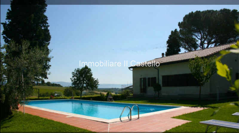 casa indipendente in vendita a Castiglione del Lago in zona Petrignano del Lago