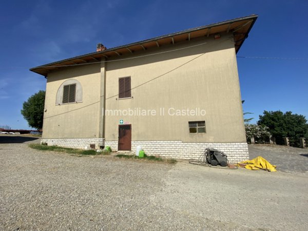 casa indipendente in vendita a Castiglione del Lago in zona Gioiella