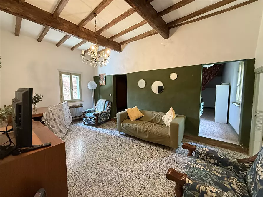casa indipendente in vendita a Castiglione del Lago in zona Gioiella
