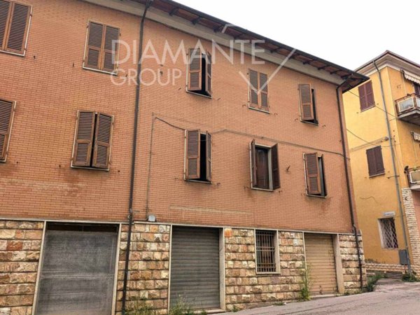casa semindipendente in vendita a Castiglione del Lago