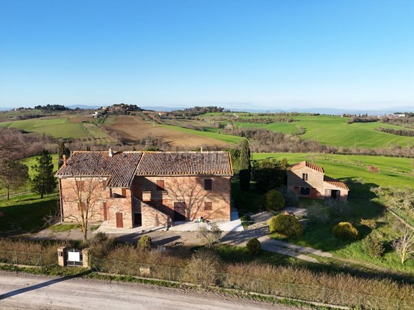 casa indipendente in vendita a Castiglione del Lago