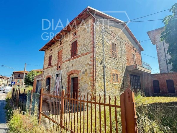 casa indipendente in vendita a Castiglione del Lago in zona Macchie