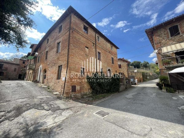 casa indipendente in vendita a Castiglione del Lago