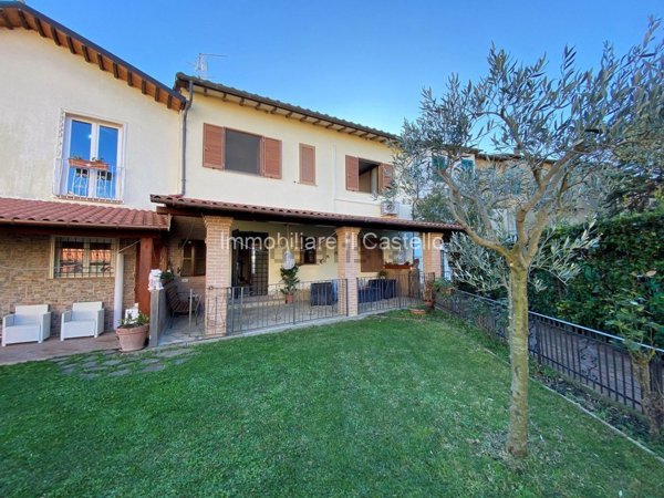 casa indipendente in vendita a Castiglione del Lago
