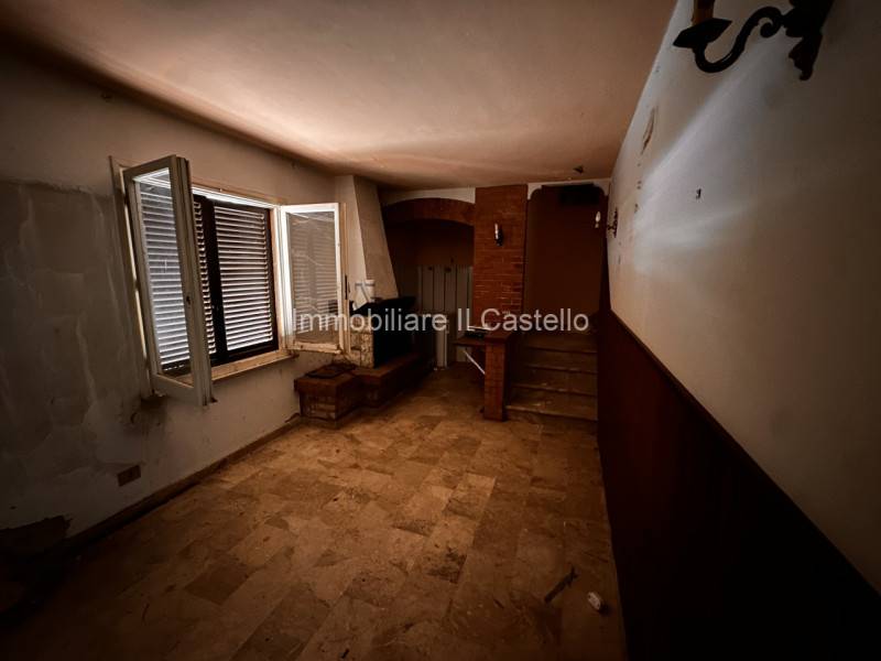casa semindipendente in vendita a Castiglione del Lago in zona Villastrada