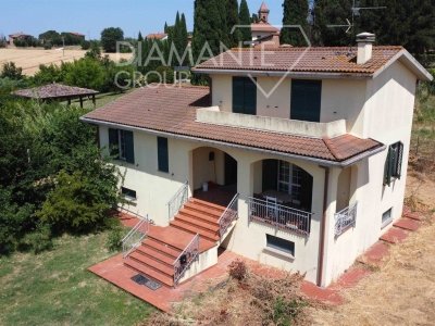 casa indipendente in vendita a Castiglione del Lago in zona Casamaggiore