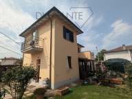 casa indipendente in vendita a Castiglione del Lago in zona Panicarola