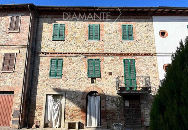 casa indipendente in vendita a Castiglione del Lago
