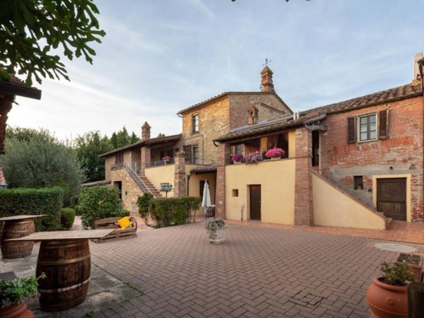 casa indipendente in vendita a Castiglione del Lago