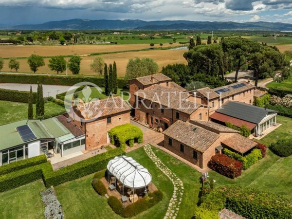 casa indipendente in vendita a Castiglione del Lago