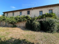 casa indipendente in vendita a Castiglione del Lago in zona Piana