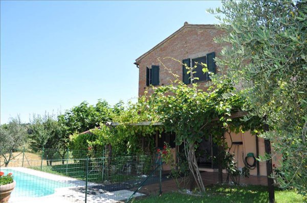 casale in vendita a Castiglione del Lago