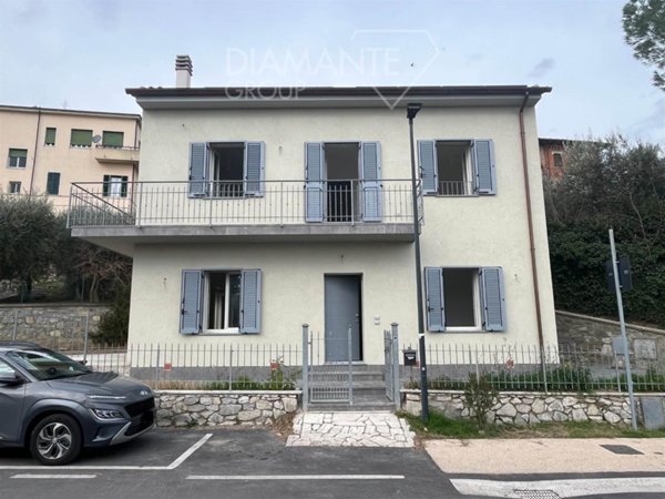 negozio in vendita a Castiglione del Lago
