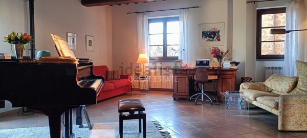 casa indipendente in vendita a Castiglione del Lago