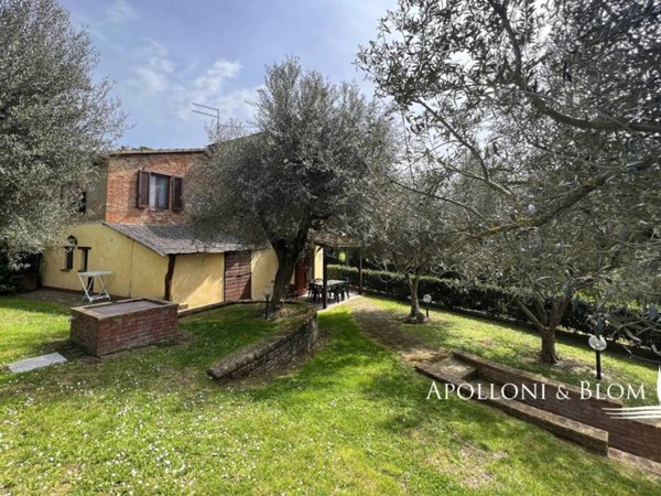 casa indipendente in vendita a Castiglione del Lago