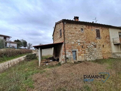 casa indipendente in vendita a Castiglione del Lago