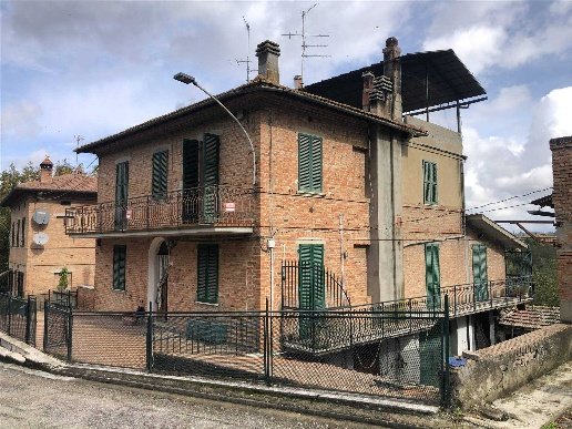 appartamento in vendita a Castiglione del Lago in zona Porto