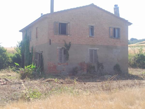 casa indipendente in vendita a Castiglione del Lago