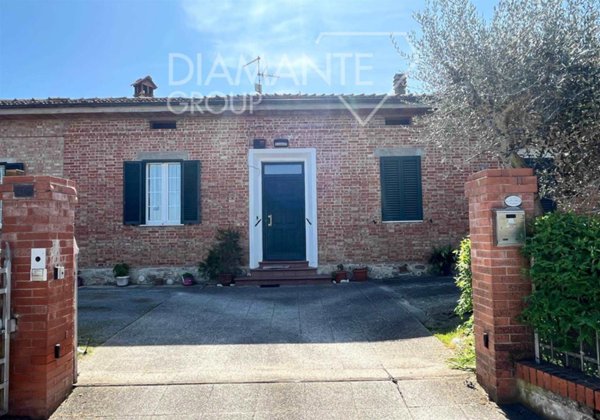 negozio in vendita a Castiglione del Lago