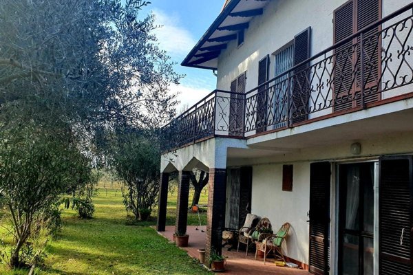 villa in vendita a Castiglione del Lago