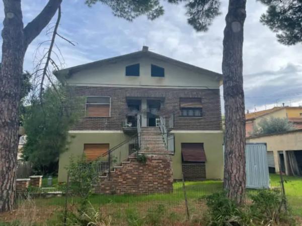 casa indipendente in vendita a Castiglione del Lago