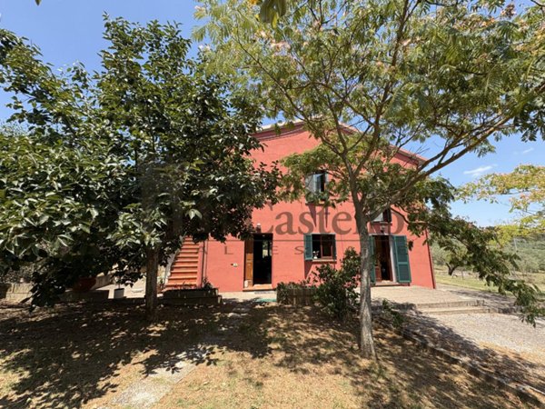 casa indipendente in vendita a Castiglione del Lago in zona Vaiano