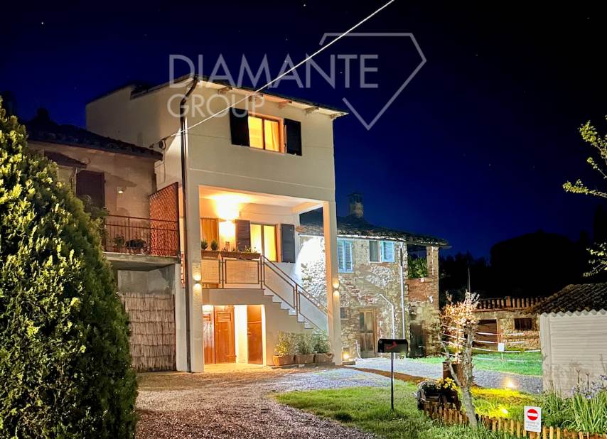 casa indipendente in vendita a Castiglione del Lago