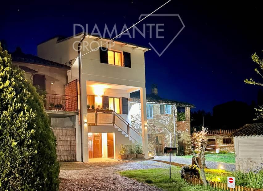 casa indipendente in vendita a Castiglione del Lago