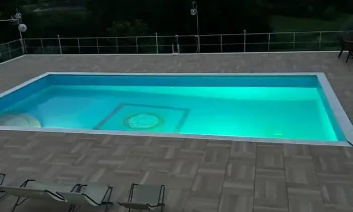 casa indipendente in vendita a Castiglione del Lago