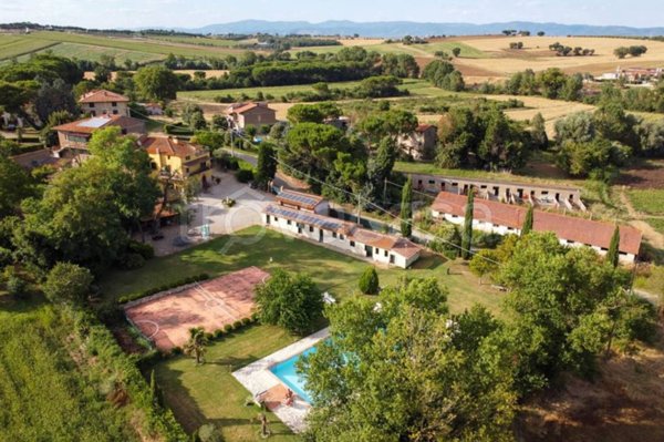 casa indipendente in vendita a Castiglione del Lago