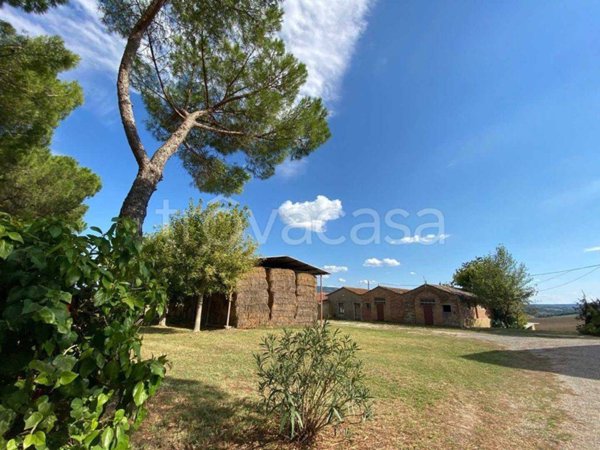 casa indipendente in vendita a Castiglione del Lago in zona Villastrada