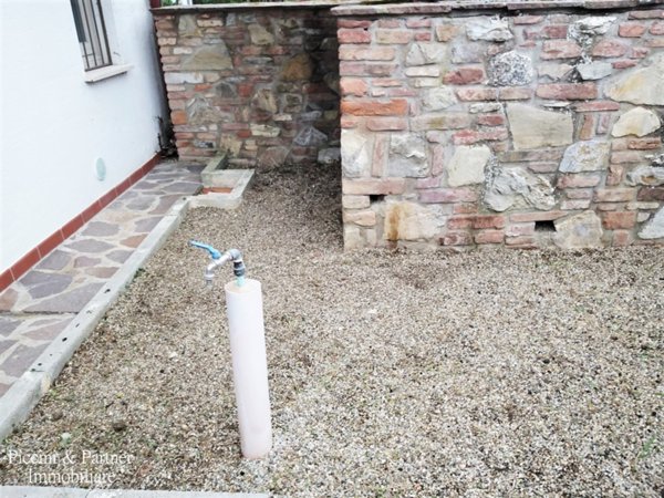 casa indipendente in vendita a Castiglione del Lago in zona Badia
