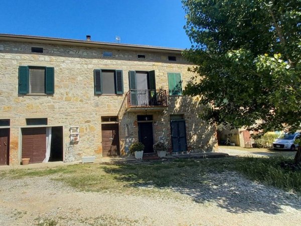 casa indipendente in vendita a Castiglione del Lago