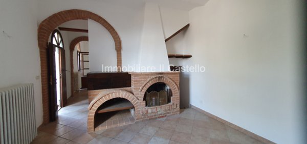 casa indipendente in vendita a Castiglione del Lago