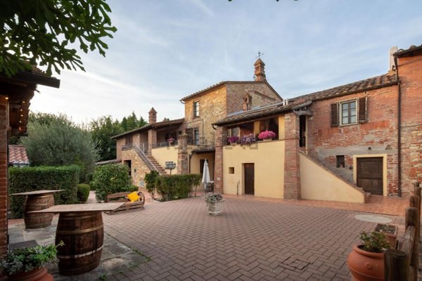 casale in vendita a Castiglione del Lago