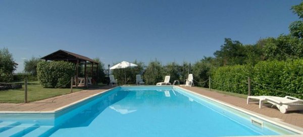 casale in vendita a Castiglione del Lago