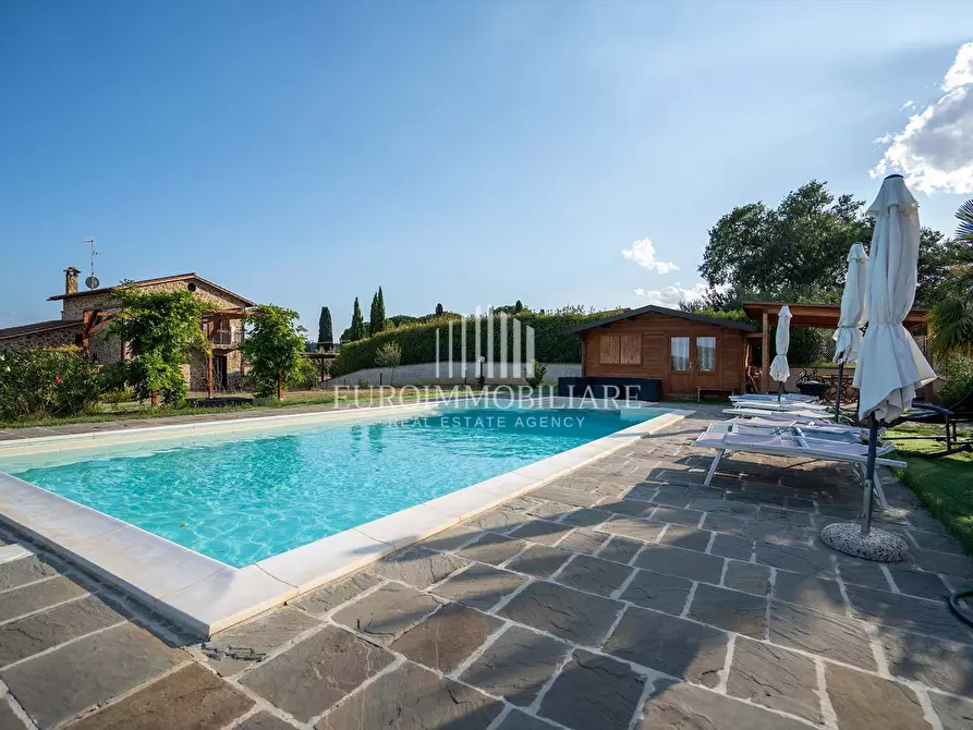 casa indipendente in vendita a Castiglione del Lago