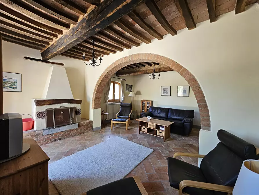 casa indipendente in vendita a Castiglione del Lago in zona Gioiella