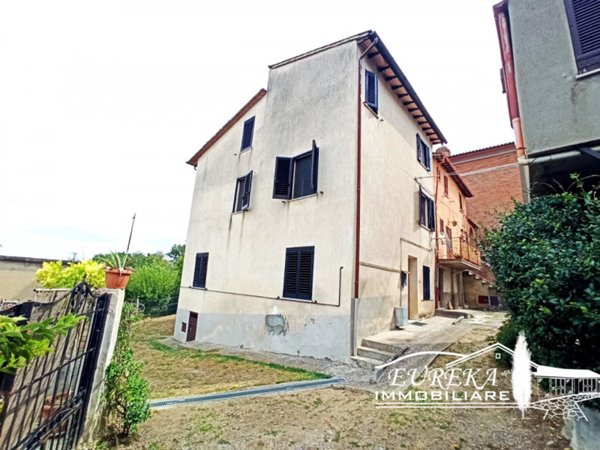 appartamento in vendita a Castiglione del Lago in zona Villastrada