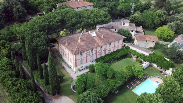 villa in vendita a Castiglione del Lago