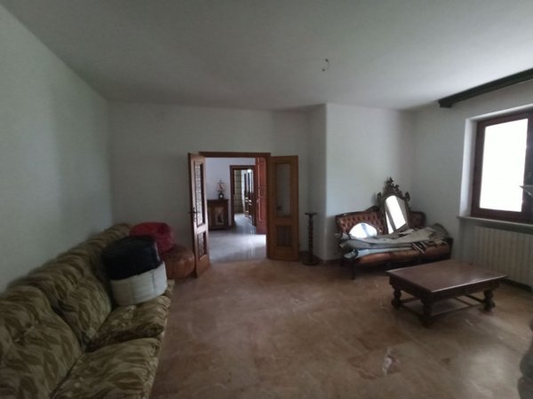 casa indipendente in vendita a Castiglione del Lago