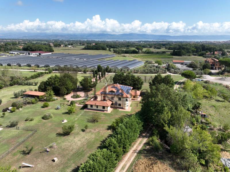 villa in vendita a Castiglione del Lago