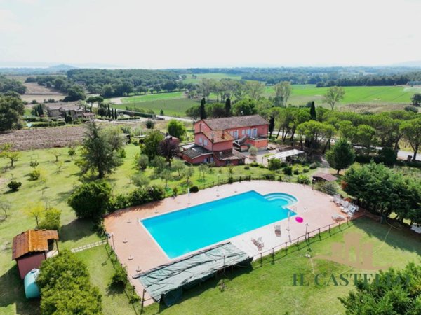 casa indipendente in vendita a Castiglione del Lago