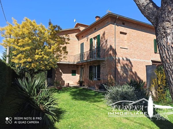 casa indipendente in vendita a Castiglione del Lago